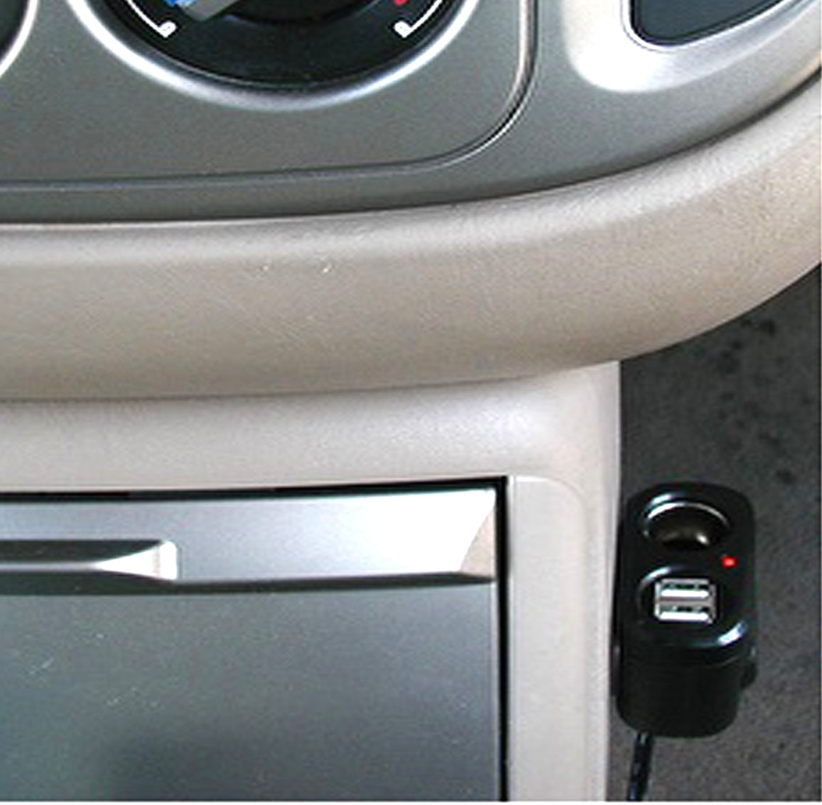 3A USB car charger + Output Ports for car 12V-24V USB car charger3A